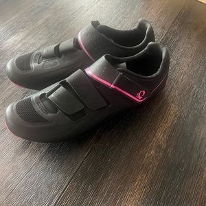 Pearl izomi bike shoes